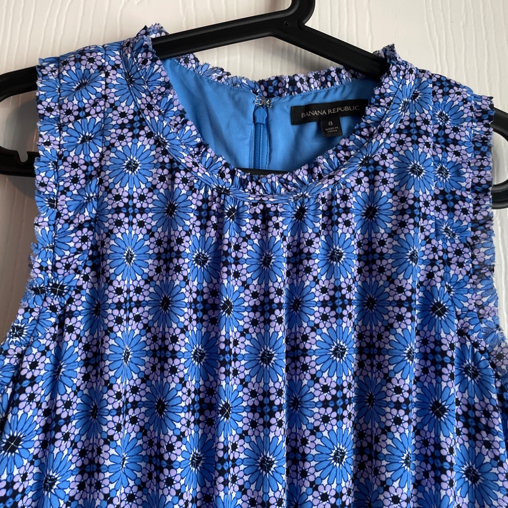 Banana Republic Sleeveless Spring/Summer Dress - Picture 3 of 3